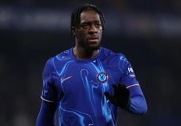 Chelsea khủng hoảng hàng thủ, cơ hội có đến với Axel Disasi?