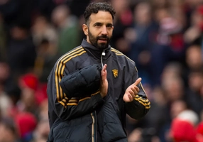 cau_thu_man_united_dong_long_ung_ho_ruben_amorim_giua_song_gio-3.png