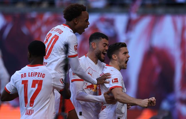 Nhận định Augsburg vs RB Leipzig (20h30 ngày 2510) Bám đuổi ngôi đầu 2