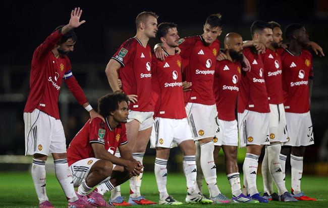 Ruben Amorim loay hoay giữa những nghịch lý ở Man Utd 3