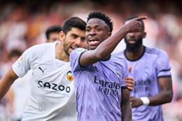 Valencia kiện Vinicius sau bộ phim tài liệu gây tranh cãi